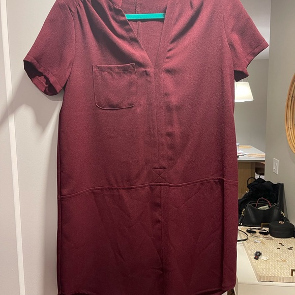 Lush Hailey popover shift dress v neck - Picture 2 of 5